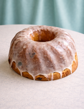 Babka drożdżowa z lukrem